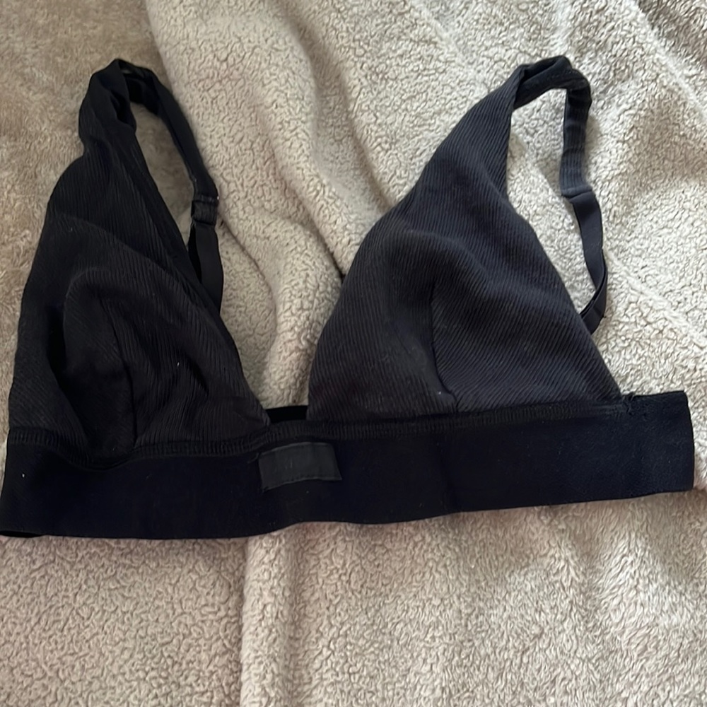 Skims bra